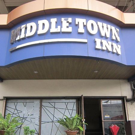 Middle Town Inn Bacolod Exterior foto